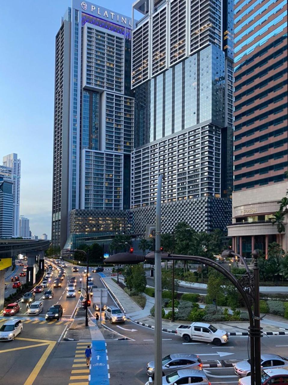Klcc Beyond Hospitality Suites Platinum Kuala Lumpur Exterior photo