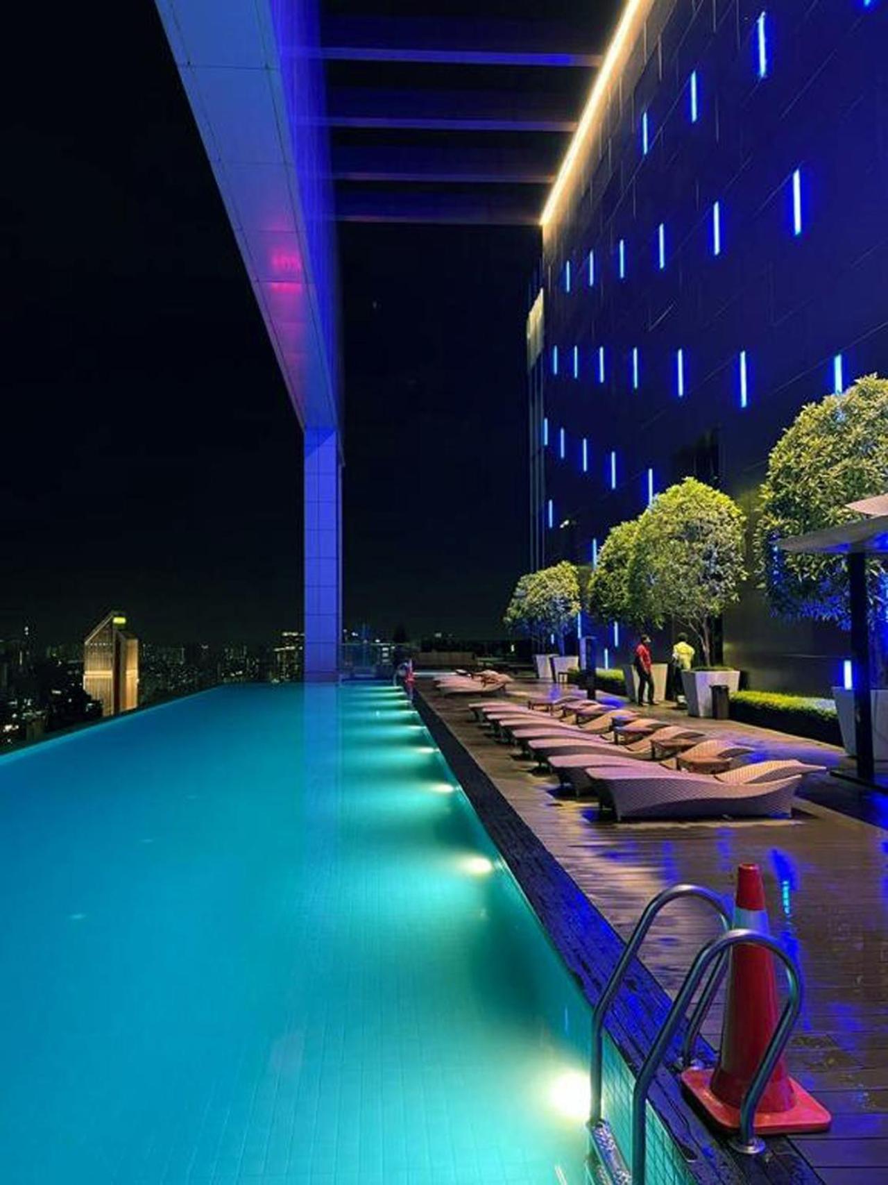 Klcc Beyond Hospitality Suites Platinum Kuala Lumpur Exterior photo