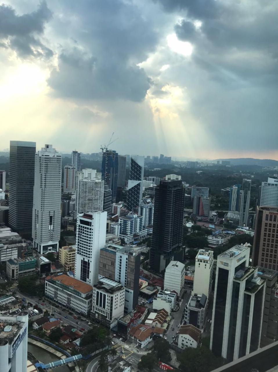 Klcc Beyond Hospitality Suites Platinum Kuala Lumpur Exterior photo