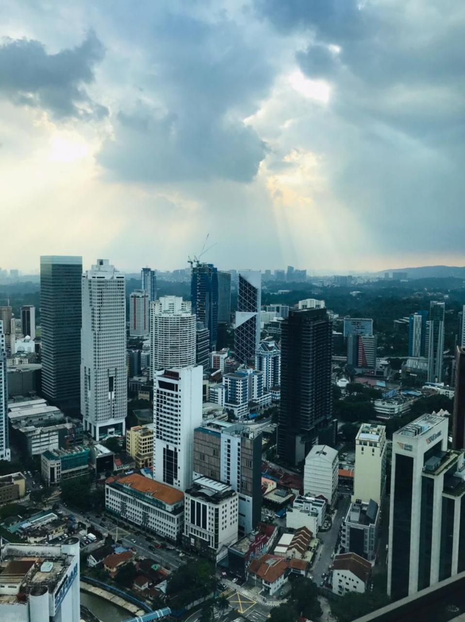Klcc Beyond Hospitality Suites Platinum Kuala Lumpur Exterior photo