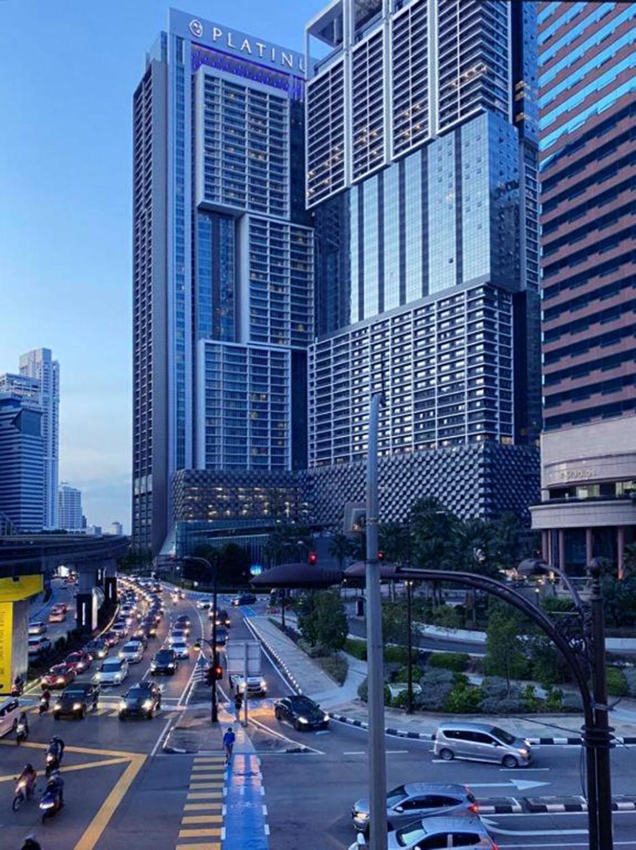 Klcc Beyond Hospitality Suites Platinum Kuala Lumpur Exterior photo